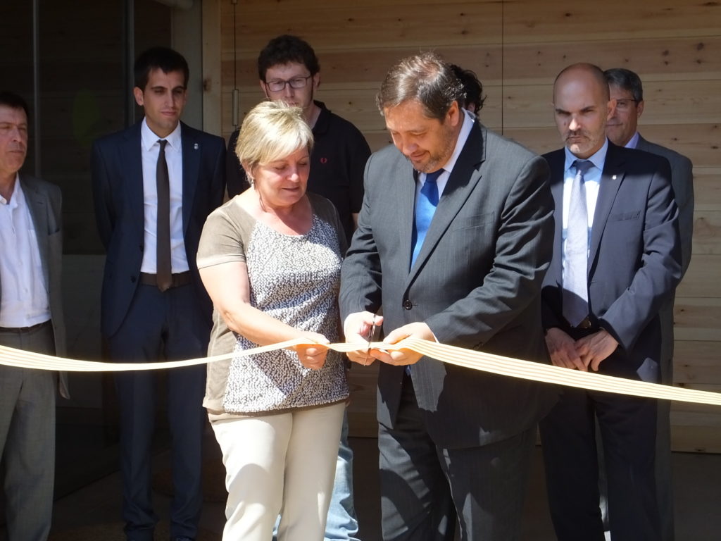 Inaugurant instal·lacions d'Oli Migjorn